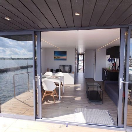 Hausboot Fjord Nordstern Mit Dachterrasse In Schleswig Hotel Exterior photo
