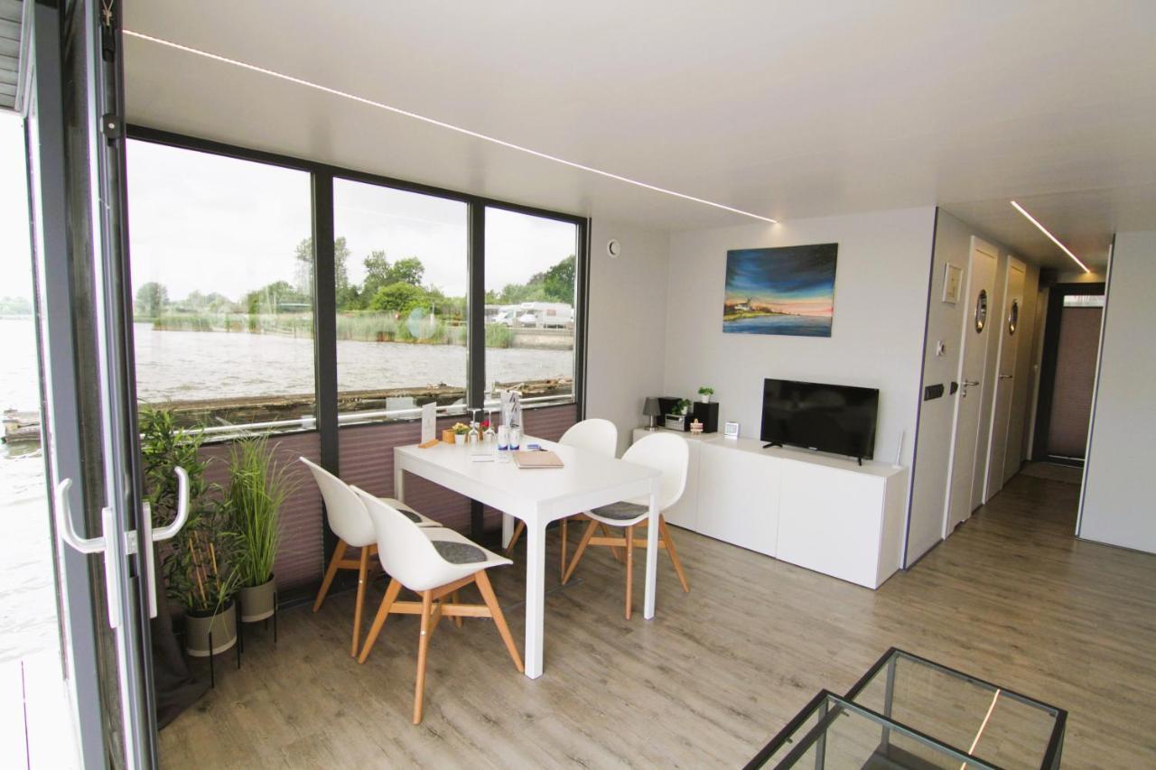 Hausboot Fjord Nordstern Mit Dachterrasse In Schleswig Hotel Exterior photo