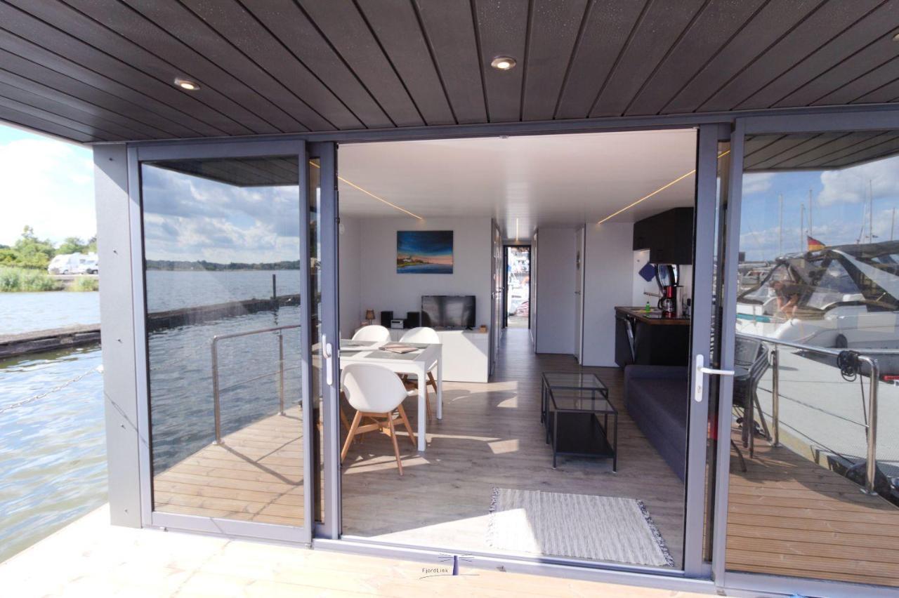 Hausboot Fjord Nordstern Mit Dachterrasse In Schleswig Hotel Exterior photo